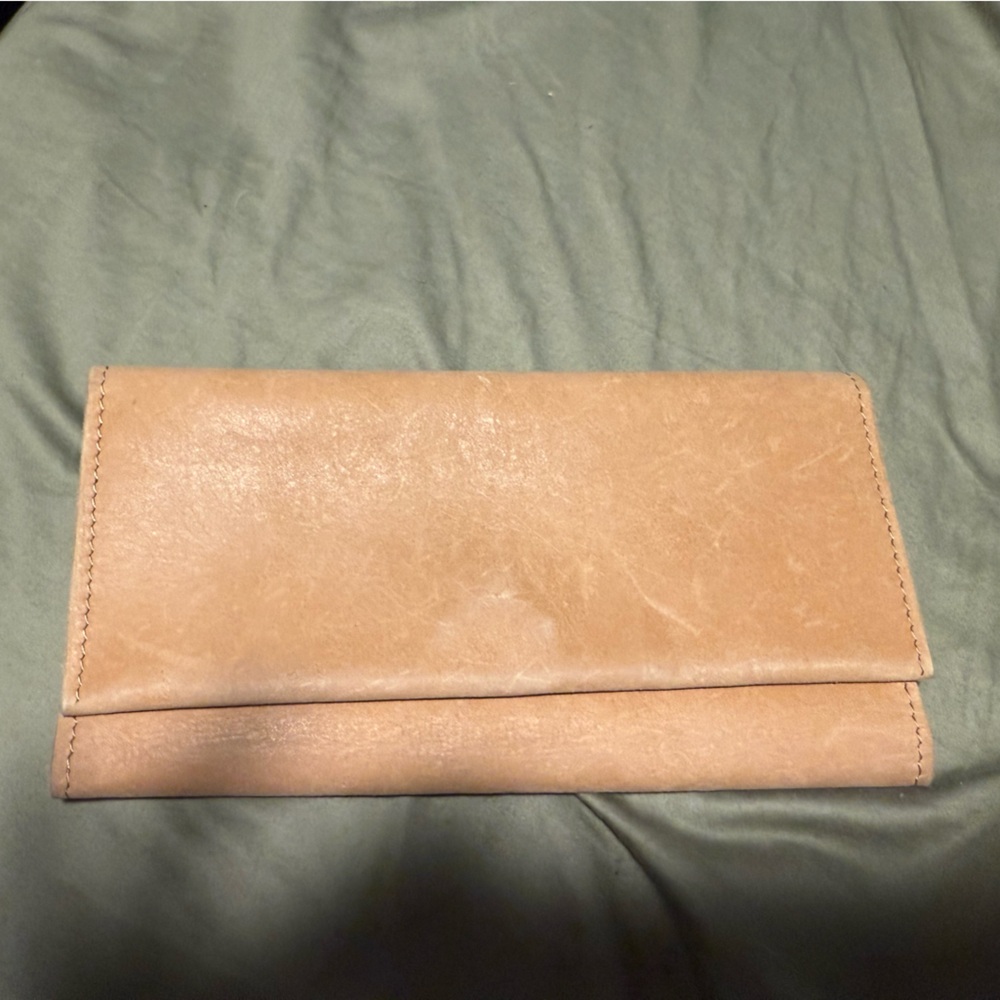 Able leather Tan Women's Clutch
